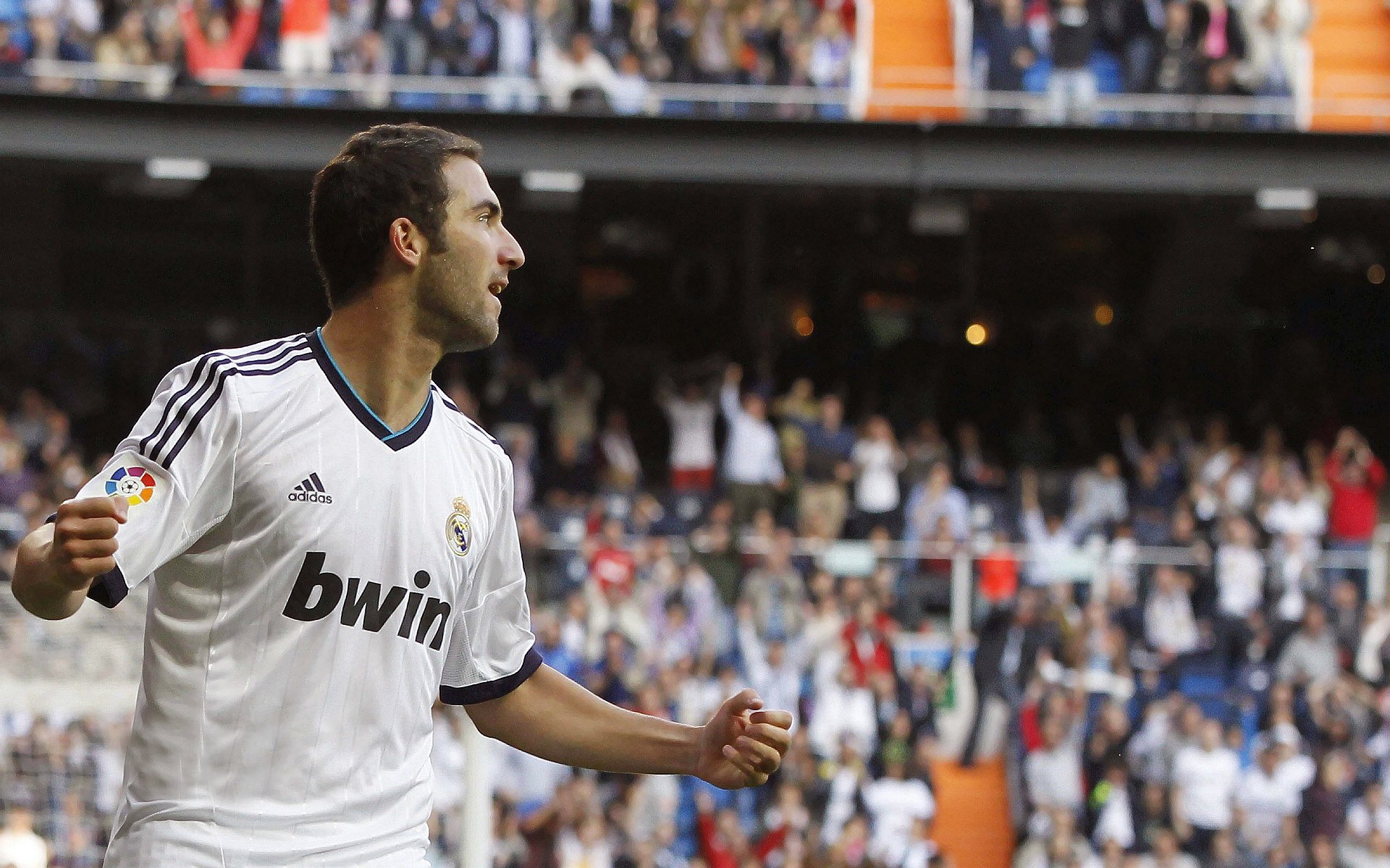 五大联赛场上冲突事件影响舆论方向,五大联赛相克